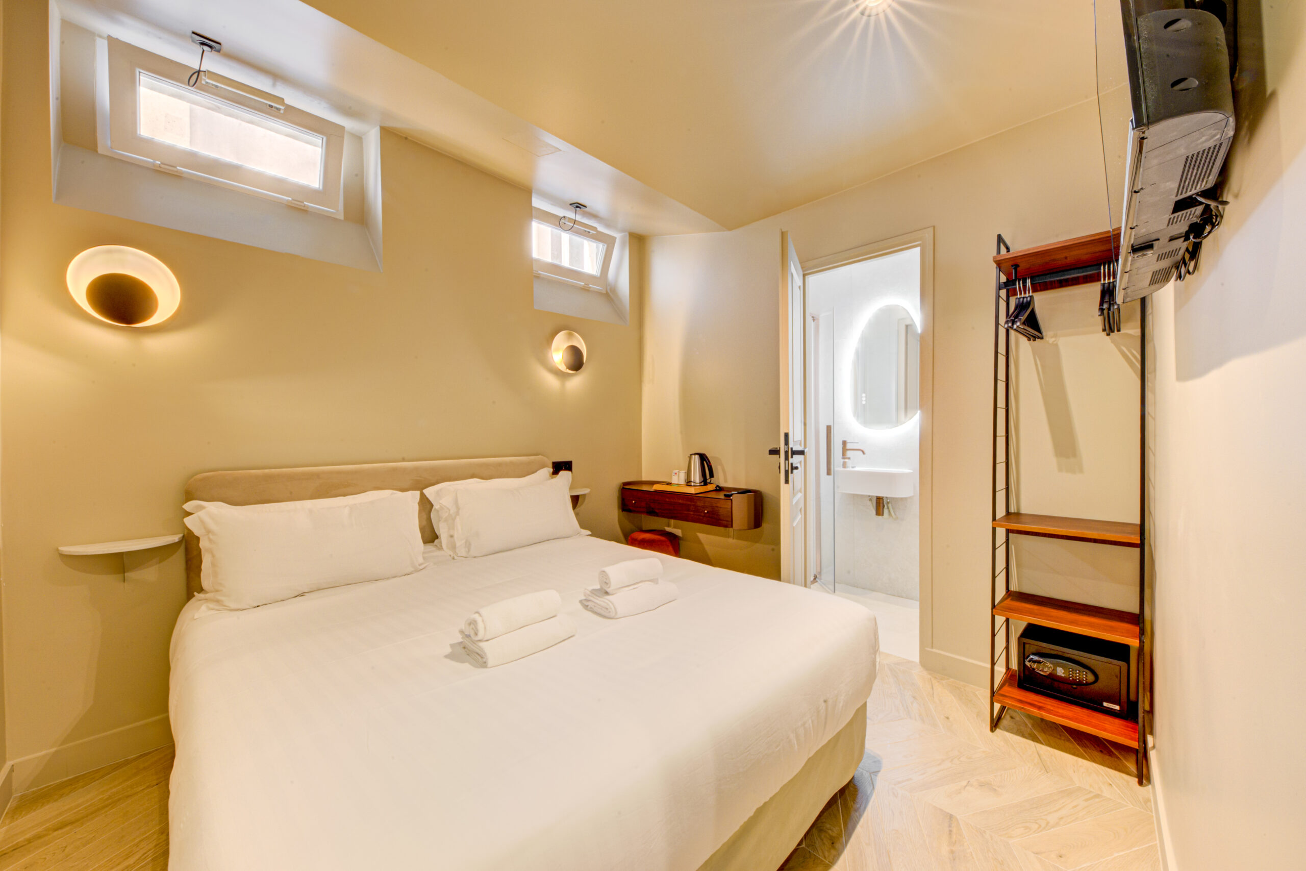 Chambre double côté cour hôtel marie